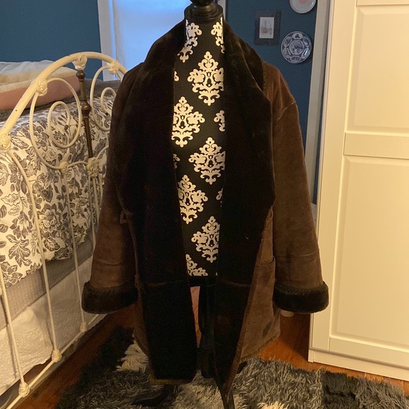 Vintage Genuine Leather Coat - Picture 2 of 9